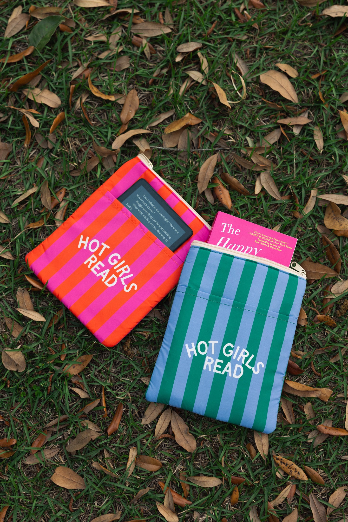 Hot Girls Read Kindle/Book Sleeve