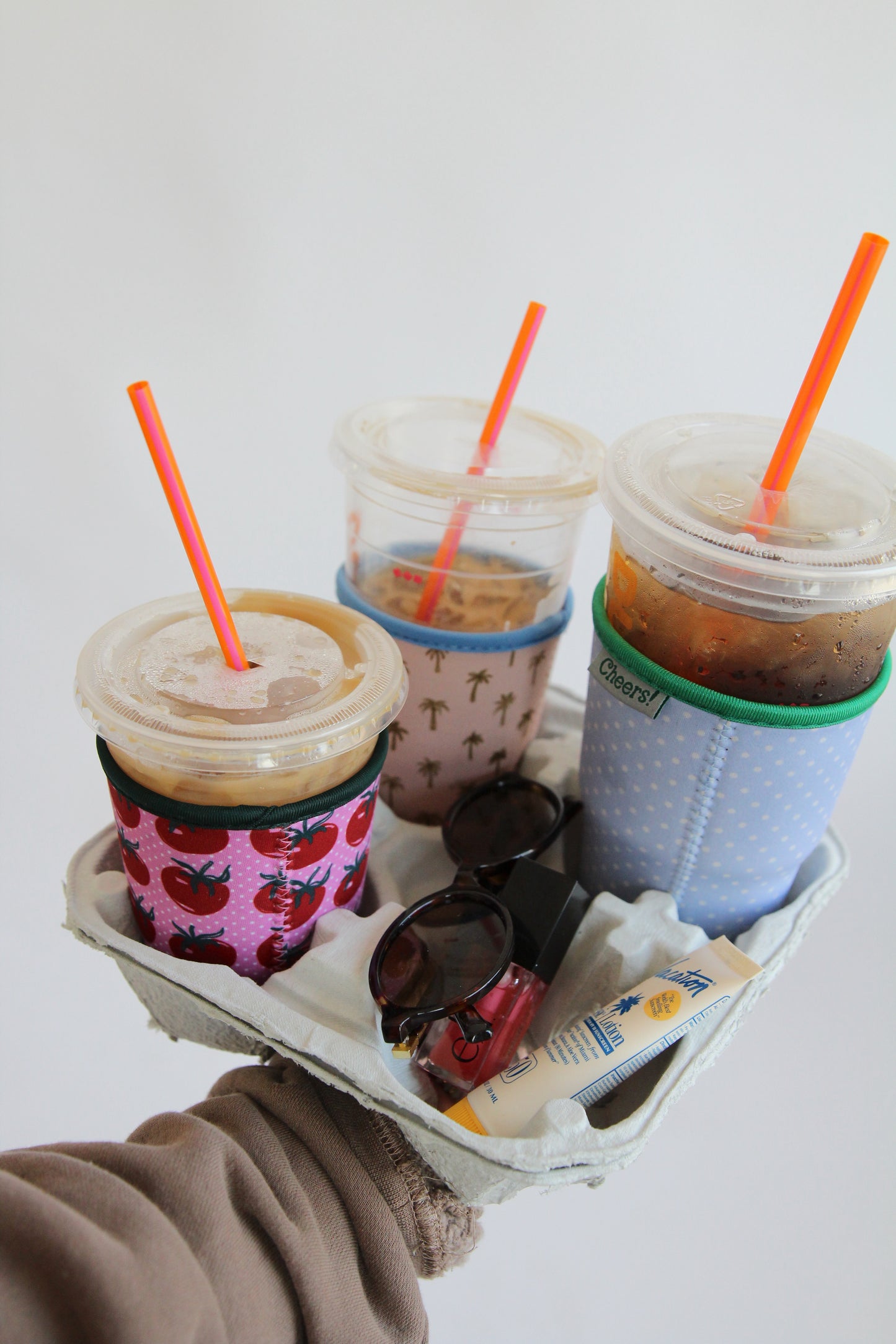 Cheers Polka Dot Drink Sleeve
